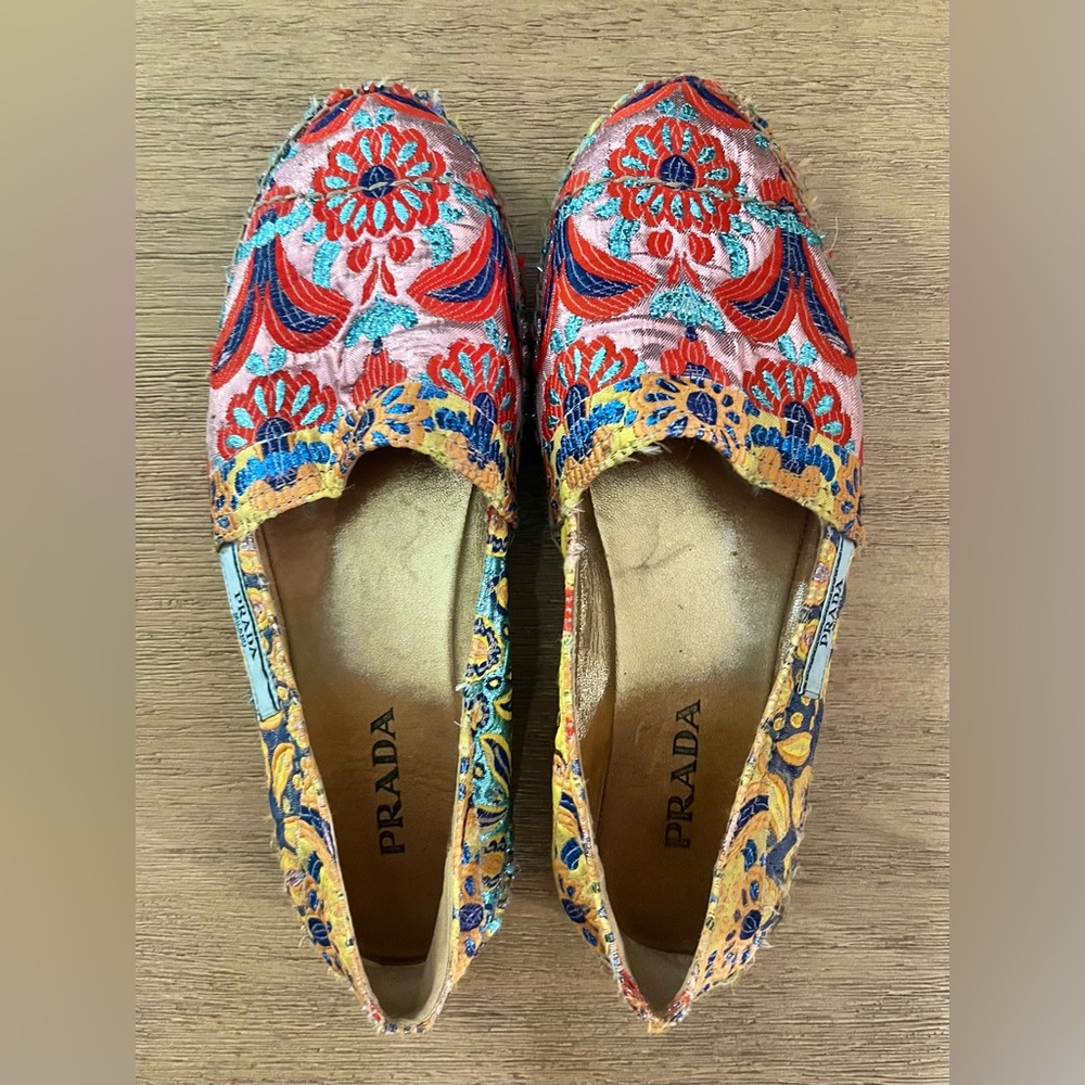 Prada Jute Floral Women's Multicolor Embroidered Espadrilles size 38.5